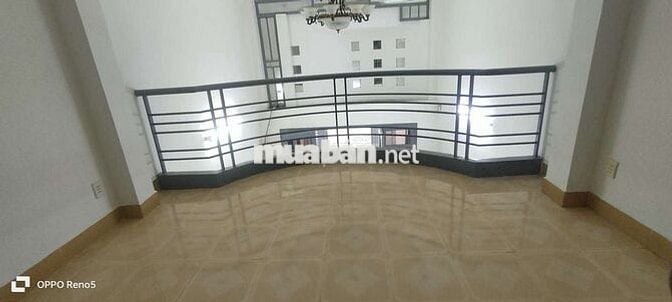 Nhà nguyên căn 4 x 19 trệt 3 lầu