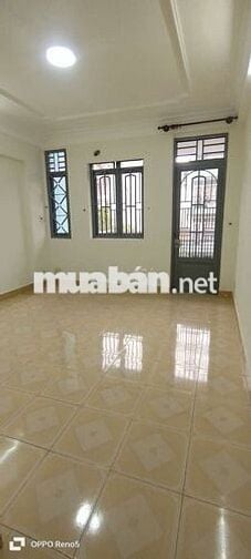 Nhà nguyên căn 4 x 19 trệt 3 lầu