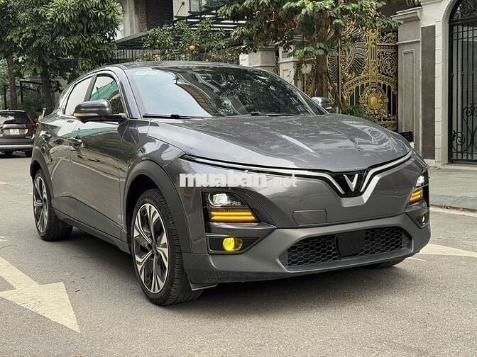 VinFast VF 6 Plus mua pin 2025