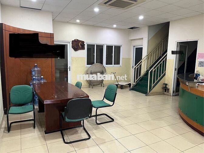 Cần cho thuê làm văn phòng công ty, trường học mầm non, ngân hàng.