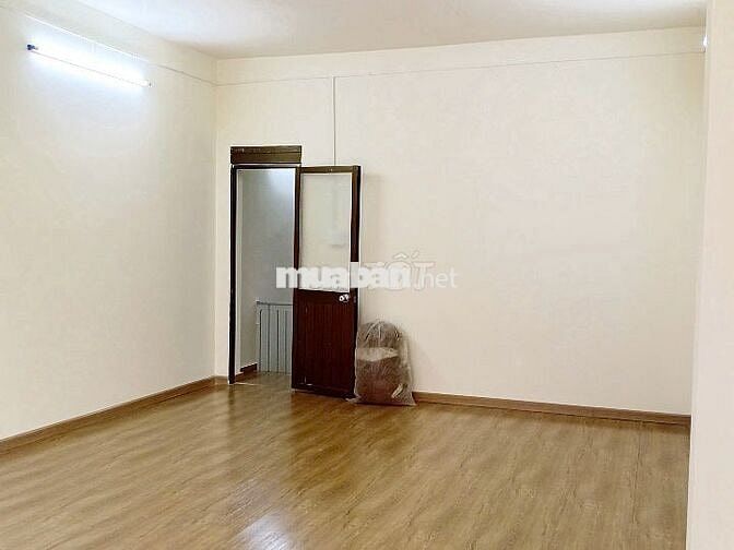 Nhà thuê 1 lầu, 4.5m x 13m hẻm xe hơi Phạm Văn Hai