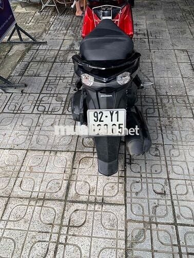 Cần thanh lý. Air Blade 2013