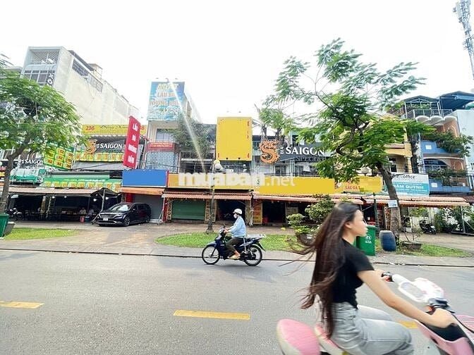 Mặt Tiền Đường Đồng Đen Khu Ăn Uống Sầm Uất Nhất Quận Tân Bình.