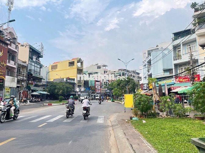 Mặt Tiền Đường Đồng Đen Khu Ăn Uống Sầm Uất Nhất Quận Tân Bình.