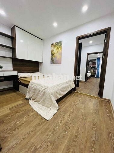 Hiếm . Bán tt phố 8/3 ô tô tránh sát phố 2ngủ KK,full nthat ,tiện ích