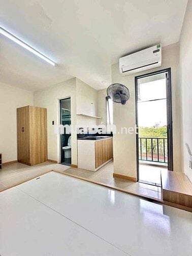 Phòng mới full nội thất ở Quang Trung