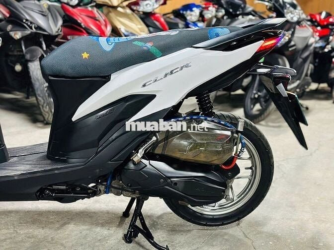 XE MÁYTHANH TÙNG_VARIO 125 TRẮNG XE ĐẸP ĐỘ CHẤT