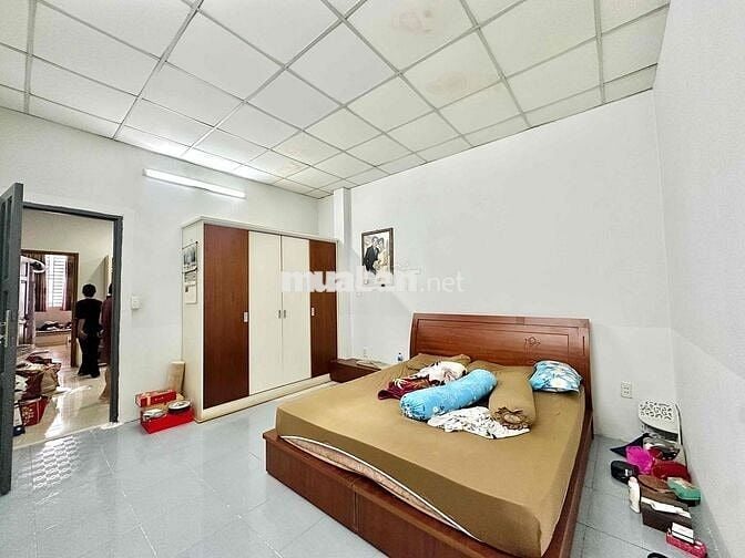 CHÍNH CHỦ CHO THUÊ NHÀ NGUYÊN CĂN 4 PHÒNG NGỦ GẦN CV LÀNG HOA GÒ VẤP