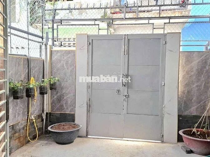 Nhà thuê 1 lầu, 4.5m x 13m hẻm xe hơi Phạm Văn Hai