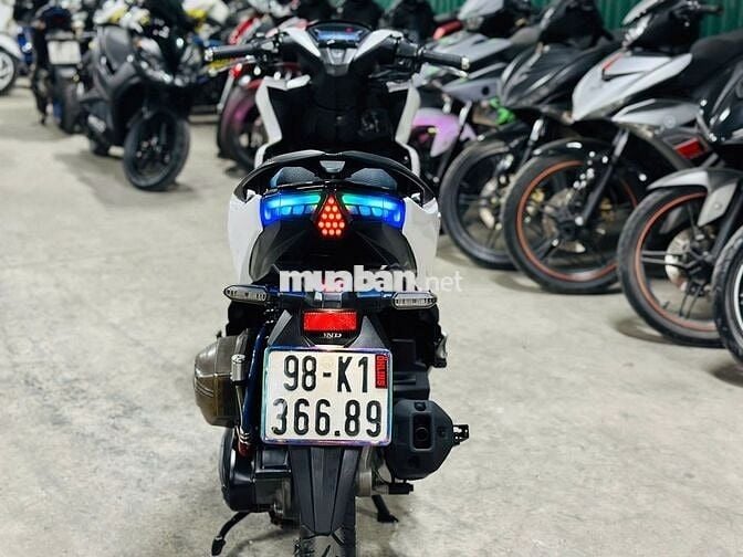 XE MÁYTHANH TÙNG_VARIO 125 TRẮNG XE ĐẸP ĐỘ CHẤT