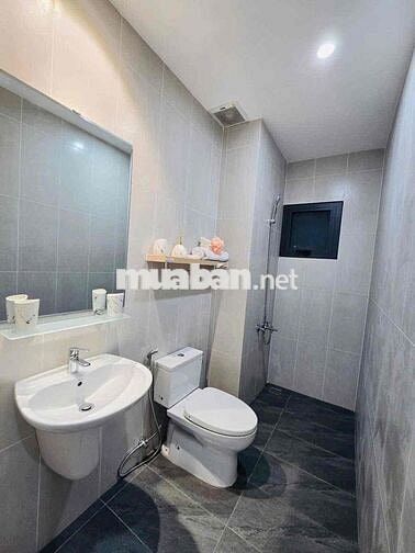 thanh toán 350 triêu nhân nhà ở ngay . mt quốc lộ 1A . tiện ích hồ boi