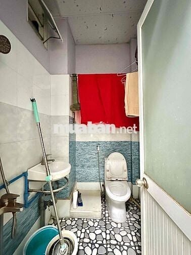 CHÍNH CHỦ CHO THUÊ NHÀ NGUYÊN CĂN 4 PHÒNG NGỦ GẦN CV LÀNG HOA GÒ VẤP