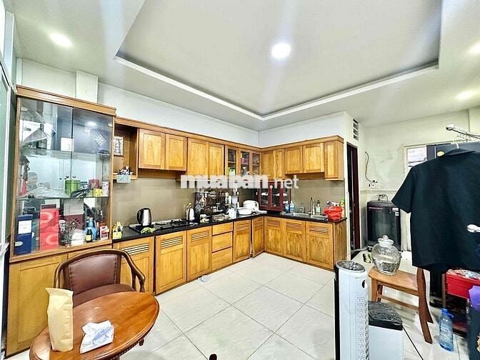 CHÍNH CHỦ CHO THUÊ NHÀ NGUYÊN CĂN 4 PHÒNG NGỦ GẦN CV LÀNG HOA GÒ VẤP