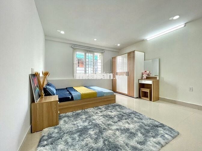 Ở NGAY! CĂN 2PN TÁCH BẾP NGAY PHỔ QUANG SÁT SÂN BAY FULL NT - AN NINH