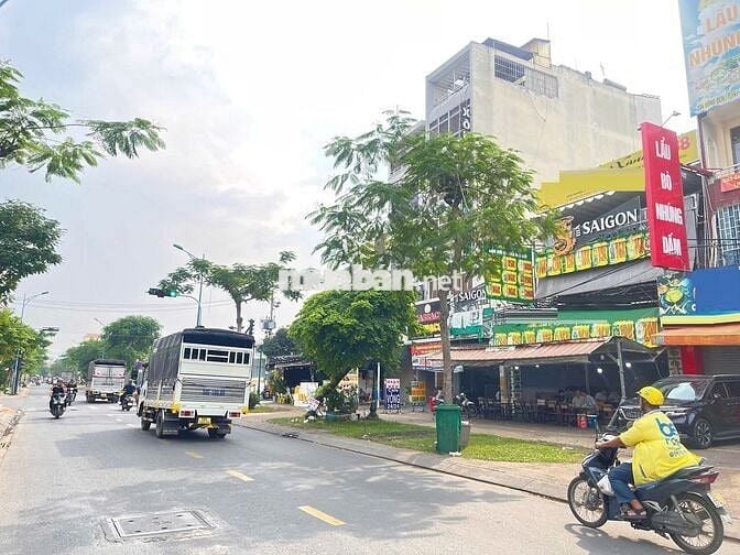 Mặt Tiền Đường Đồng Đen Khu Ăn Uống Sầm Uất Nhất Quận Tân Bình.