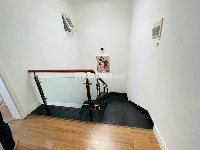 NHÀ ĐƯỜNG HOÀNG VĂN THỤ DIỆN TÍCH: 15X30M TRỆT 2 LẦU CHO THUÊ