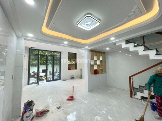 Khu vip 1014 TKTQ kinh doanh mua bán, trường học trước cửa nhaà