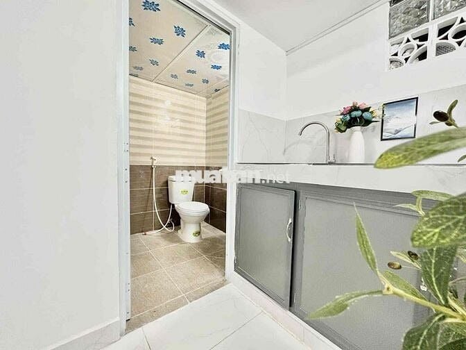 CĂN PHÒNG GÁC CAO 2m RỘNG 35m2 Ở ĐƯỜNG BÌNH LỢI