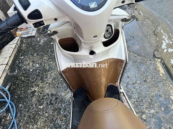 Vision 2014 limited, màu trắng, nguyên zin,2 chìa