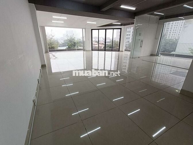 Nhà góc 2 mặt tiền – Đường D4, Him Lam, Quận 7

Diện tích: 13 x 20 m