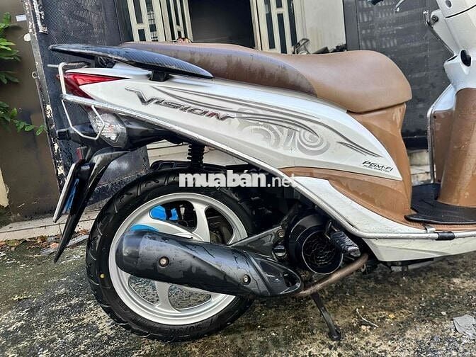 Vision 2014 limited, màu trắng, nguyên zin,2 chìa