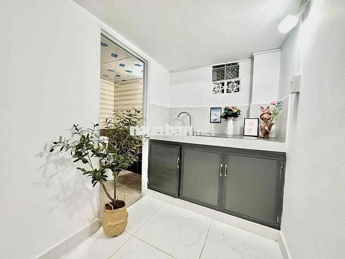 CĂN PHÒNG GÁC CAO 2m RỘNG 35m2 Ở ĐƯỜNG BÌNH LỢI