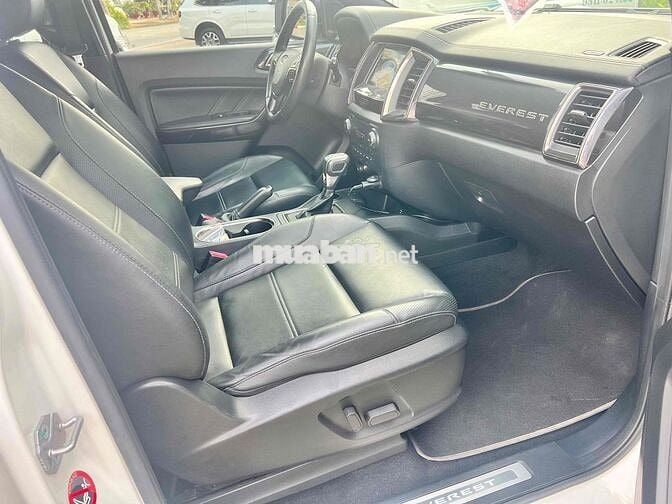 Ford Everest 2020 Titanium 2.0L AT 4x2 - 45000 km