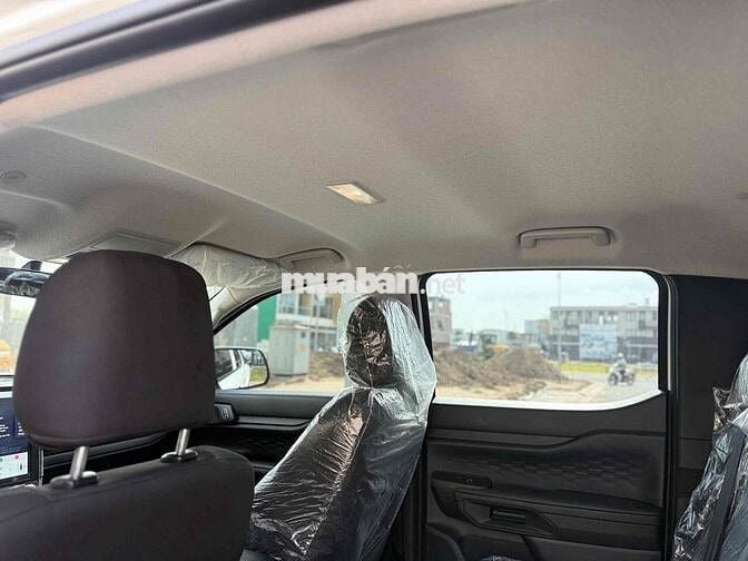 Ford Ranger XLS Trắng