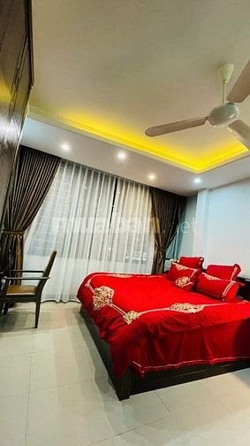 Cho thuê Tầng 1 Hoặc Cả Nhà mặt phố Trần Khát Chân sầm uất, vỉa hè 5m 