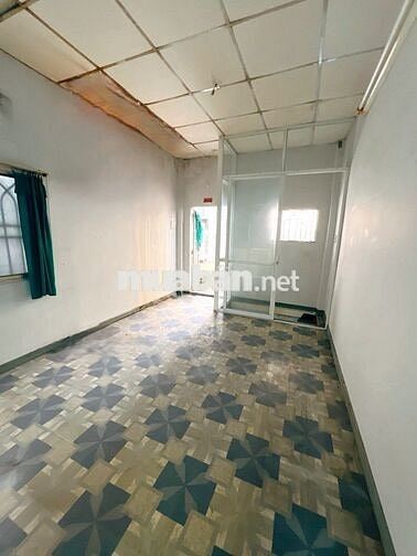 BÁN NHÀ NGÔ GIA TỰ, 34M2, 3 CĂN RA MT, HẺM 3M, KHÔNG QUY HOẠCH, 5.X TỶ