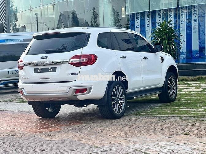 Ford Everest 2020 Titanium 2.0L AT 4x2 - 45000 km