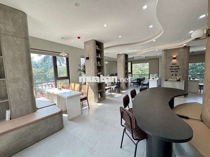 SIÊU PHẨM TÒA DỊCH VỤ TRỊNH VĂN BÔ -BỀ THẾ- LÔ GÓC -VỈA HÈ - ĐƯỜNG TO