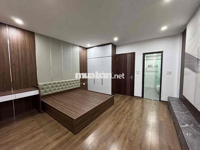 nhà đẹp phố Bồ đề - trung tâm quận Long Biên