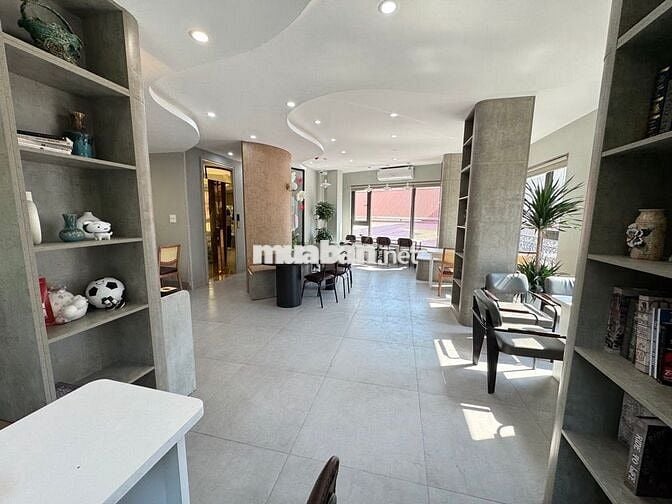 SIÊU PHẨM TÒA DỊCH VỤ TRỊNH VĂN BÔ -BỀ THẾ- LÔ GÓC -VỈA HÈ - ĐƯỜNG TO