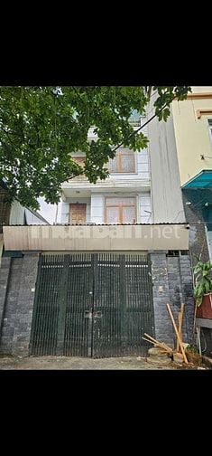 Cho thuê nhà 100m2 , 3,5 tầng Làng Nghề Triều Khúc