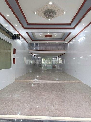 Cho thuê nhà 240 m2 Nguyễn Văn Linh kế bệnh viện đa khoa Cần Thơ