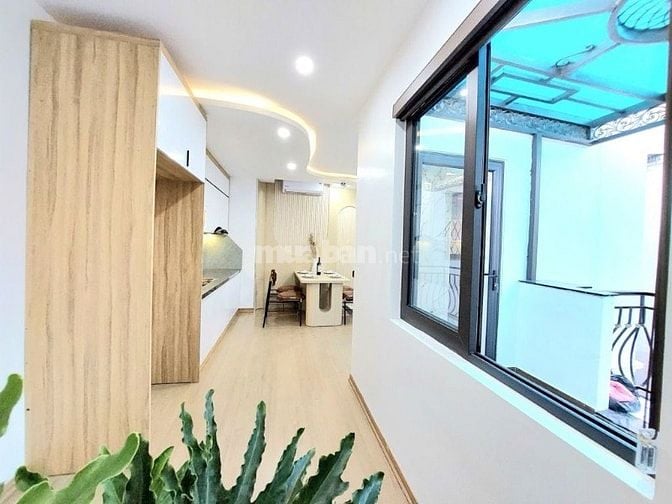 Sát Phố Dương Văn Bé-43m2-Xây Mới 5Tầng-Thang Máy-Full Nội Thất 10Tỷ6