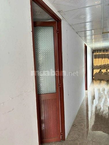 Cho thuê nhà 240 m2 Nguyễn Văn Linh kế bệnh viện đa khoa Cần Thơ