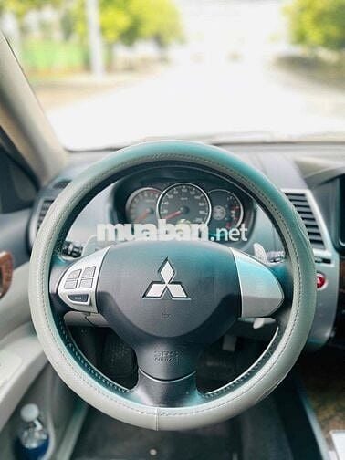 Mitsubishi Pajero Sport 2015 4x4 AT 2 cầu xe đẹp