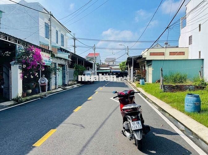 ĐẤT MT ĐƯỜNG TT CỦ CHI 338M2 FULL TC SHR CHỦ NGỘP BÁN GẤP 830TR CÒN TL