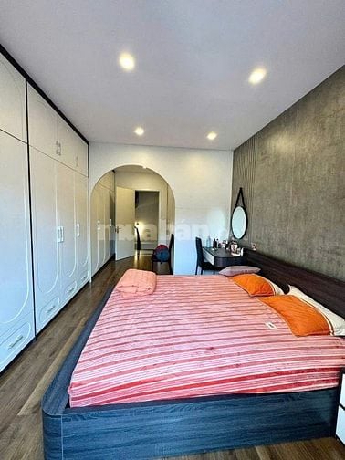 BÁN NHÀ GẦN AEON MALL LONG BIÊN - 5 TẦNG - Ô TÔ ĐỖ CỬA