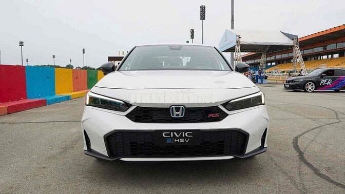 HONDA CIVIC EHEV TRẮNG GIẢM 140tr - Hổ Trợ Vay 80%