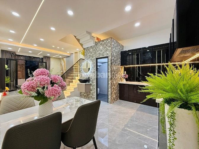 Bán nhà hẻm 3m Phạm Văn Chiêu, P.8, 4,5 NH 4,8 x 13 giá 5.39 tỷ tl