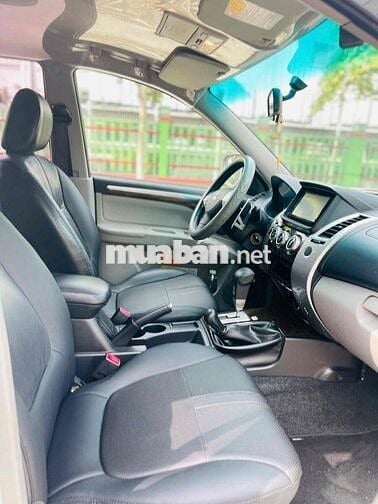Mitsubishi Pajero Sport 2015 4x4 AT 2 cầu xe đẹp