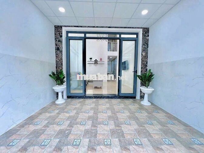 Nhà có cầu thang máy 4 x 20 có 4 tầng 8pn 8wc sân thượng