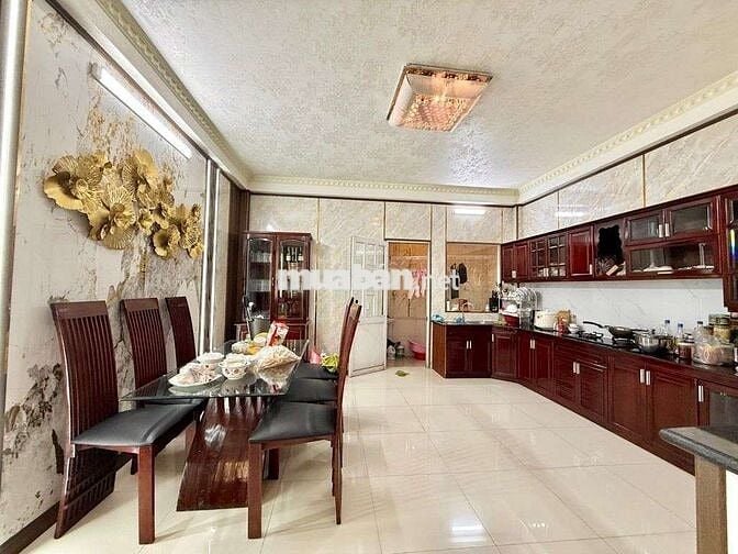 💥Siêu phẩm nhà phố, 102m², 3 tầng, DT 743, VINCOM Dĩ An, Dĩ An, HCM.