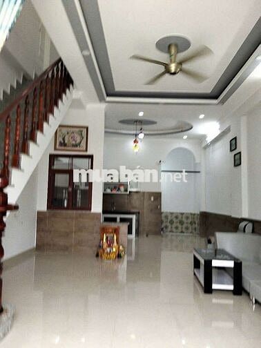 Nhà phố 72m gần chợ Bình An và làng đại học quốc gia Tphcm