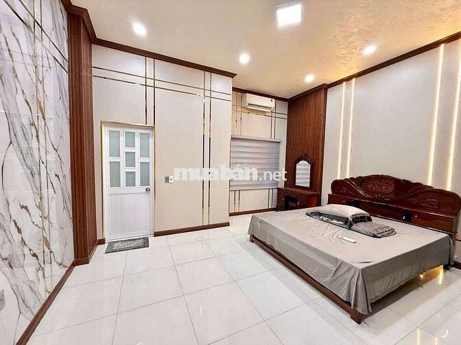 💥Siêu phẩm nhà phố, 102m², 3 tầng, DT 743, VINCOM Dĩ An, Dĩ An, HCM.