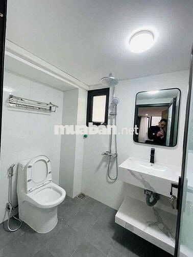 HƠN 5 TỶ HỘ KHẨU PHỐ VIP KIM MÃ - 25M RA Ô TÔ TRÁNH - 2 THOÁNG