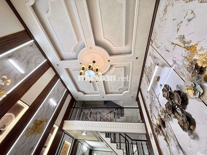 💥Siêu phẩm nhà phố, 102m², 3 tầng, DT 743, VINCOM Dĩ An, Dĩ An, HCM.